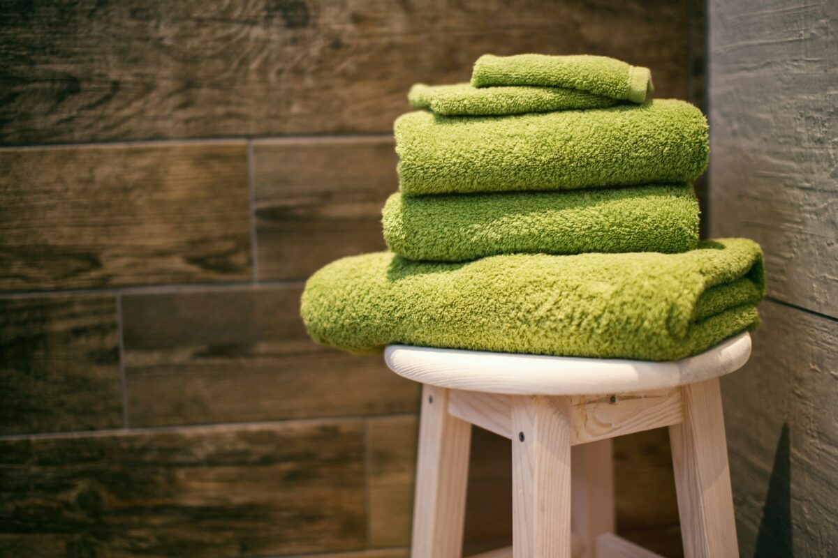 Gant de kessa : serviettes de bain et soin du corps façon hammam