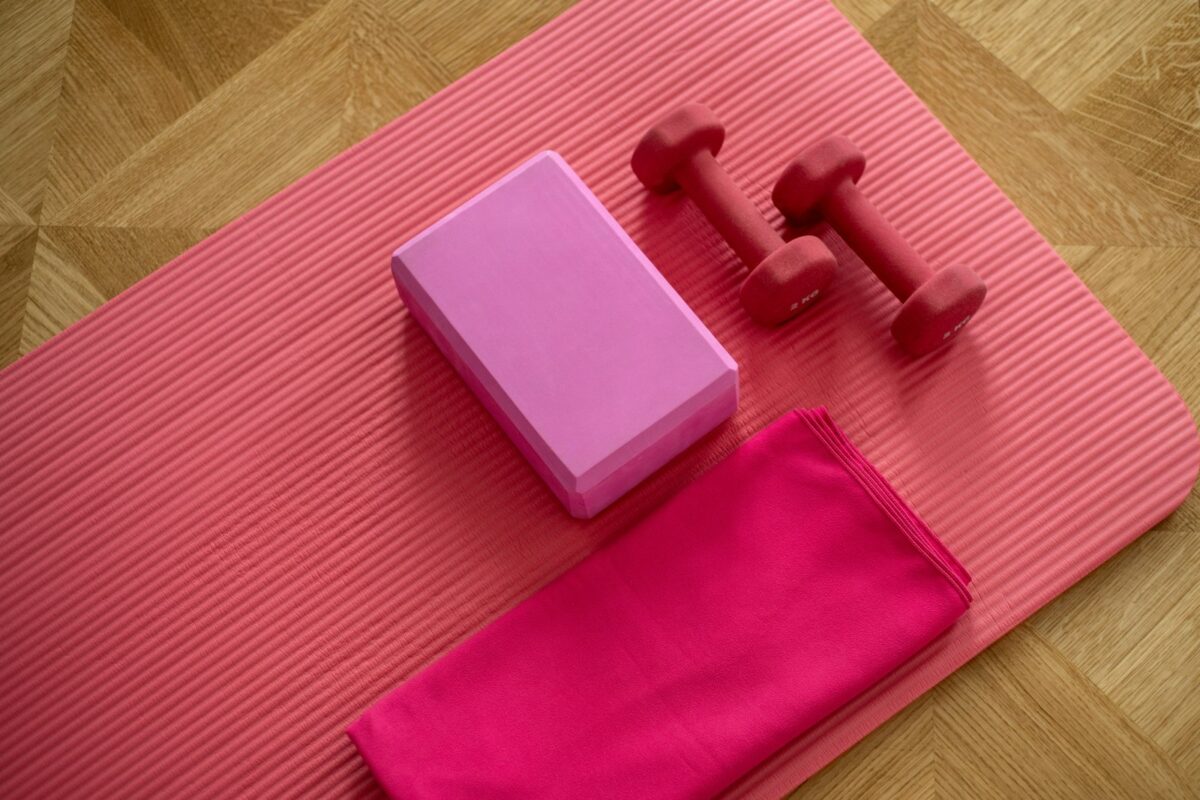 Tapis de sport et haltères, matériel pour le rouleau de mousse et la récupération musculaire